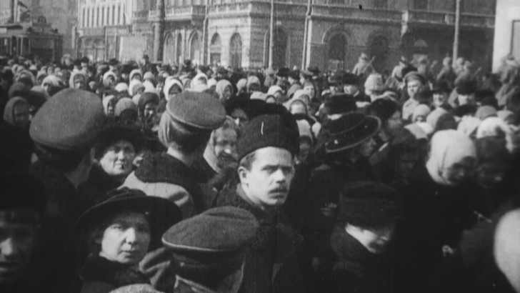Manifestation-Petrograde-1917