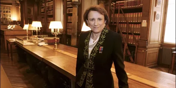 560x315_nicole_le_douarin_gettyimages-108372795