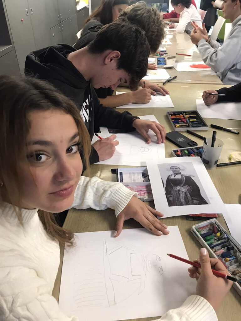 Pont-Aven Musée.Atelier Portrait