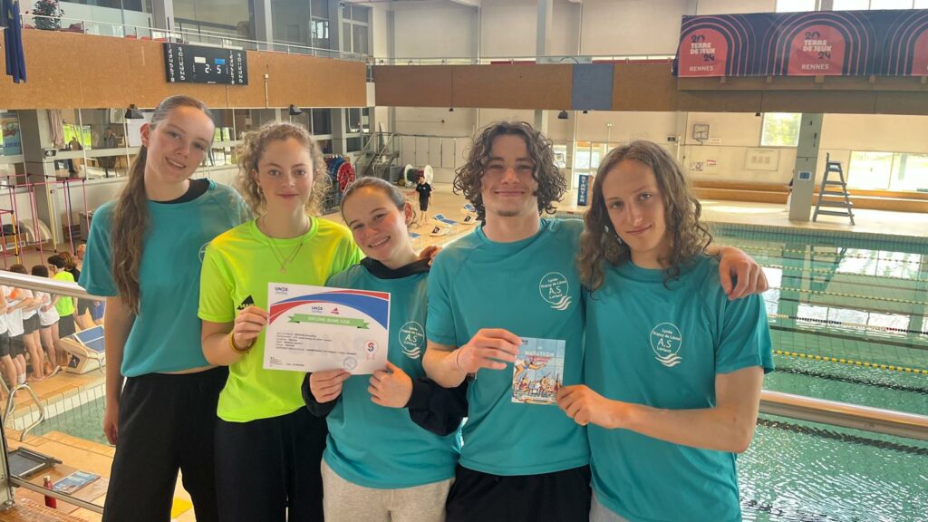 Une 8ème place au CF pour Marion, Ammandine, Montaine, Maël et Arman